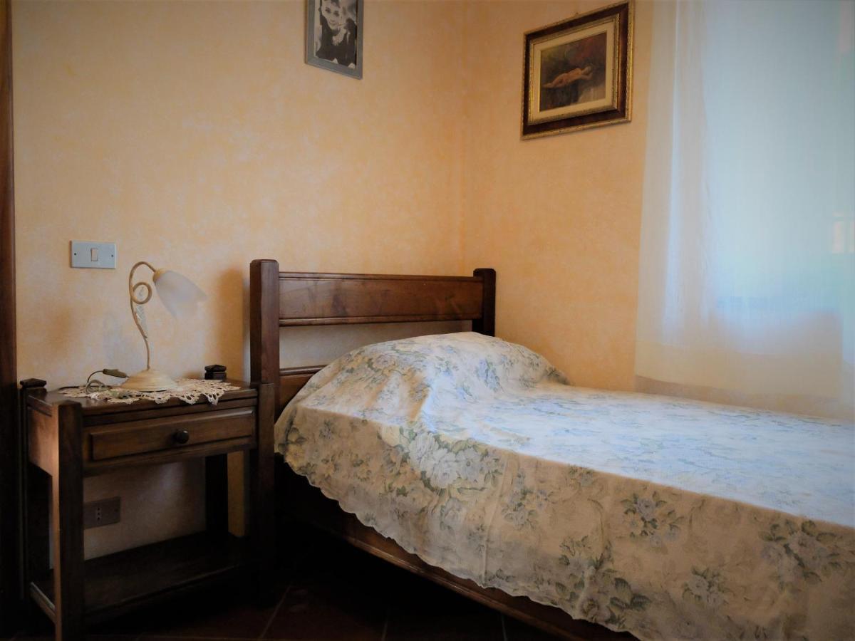 La Cheta Villa Monsagrati Exterior foto